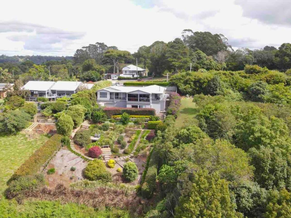Flaxton Garden Home With Spectacular Coastal Views Montville Eksteriør bilde