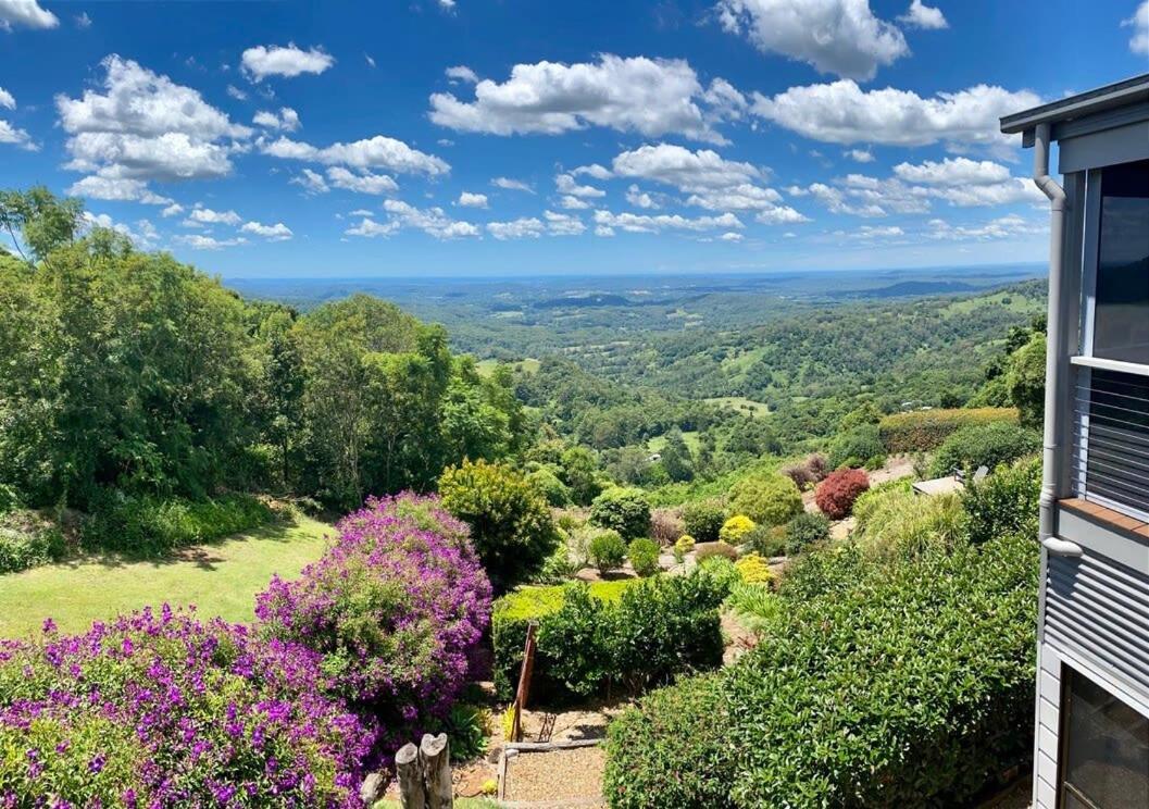 Flaxton Garden Home With Spectacular Coastal Views Montville Eksteriør bilde