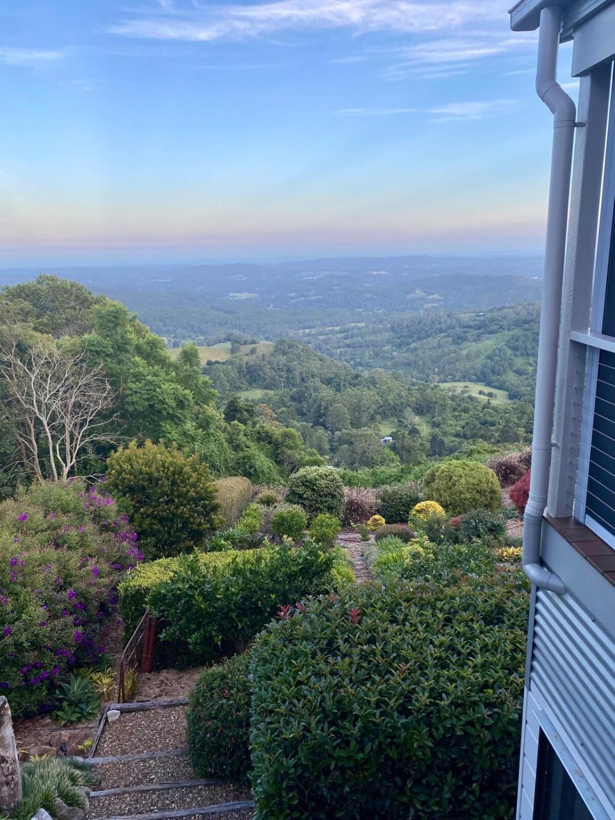Flaxton Garden Home With Spectacular Coastal Views Montville Eksteriør bilde